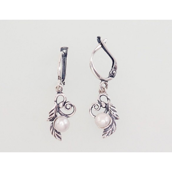 Sudraba auskari ar angļu slēdzēju