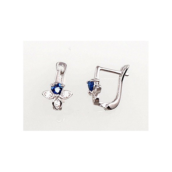 Sudraba auskari ar angļu slēdzēju