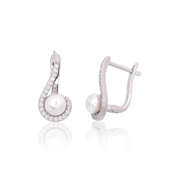 Sudraba auskari ar angļu slēdzēju