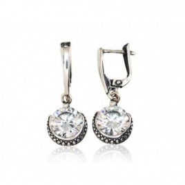 Sidabriniai auskarai ant cilindrinės spynos0