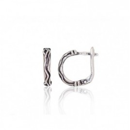 Sidabriniai auskarai ant cilindrinės spynos0